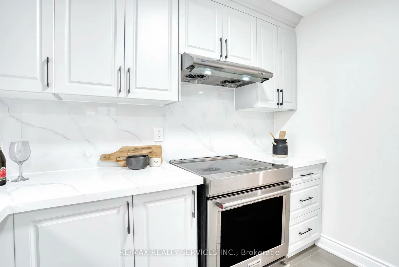 8, Luminous, Heart Lake West, Brampton