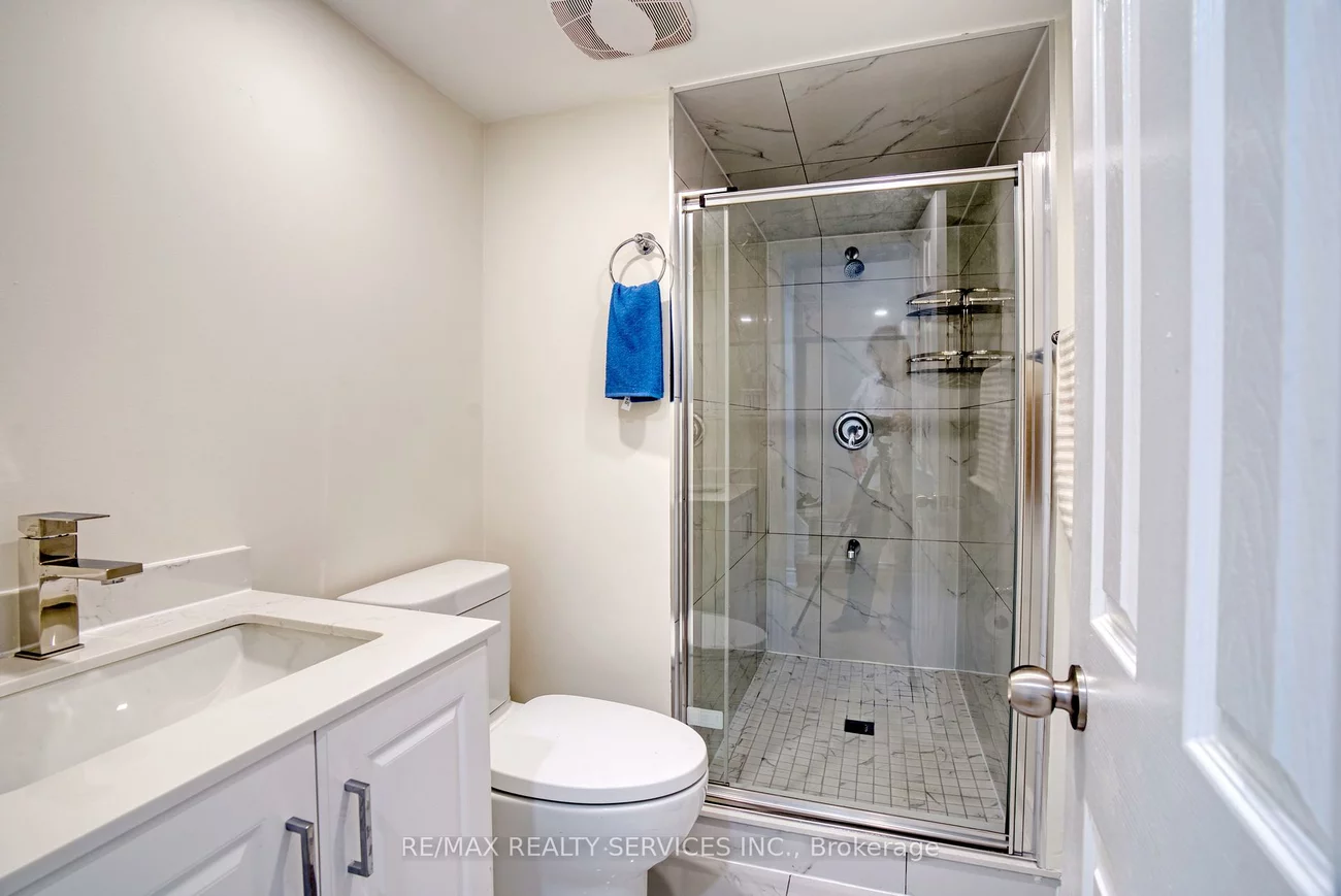 8, Luminous, Heart Lake West, Brampton