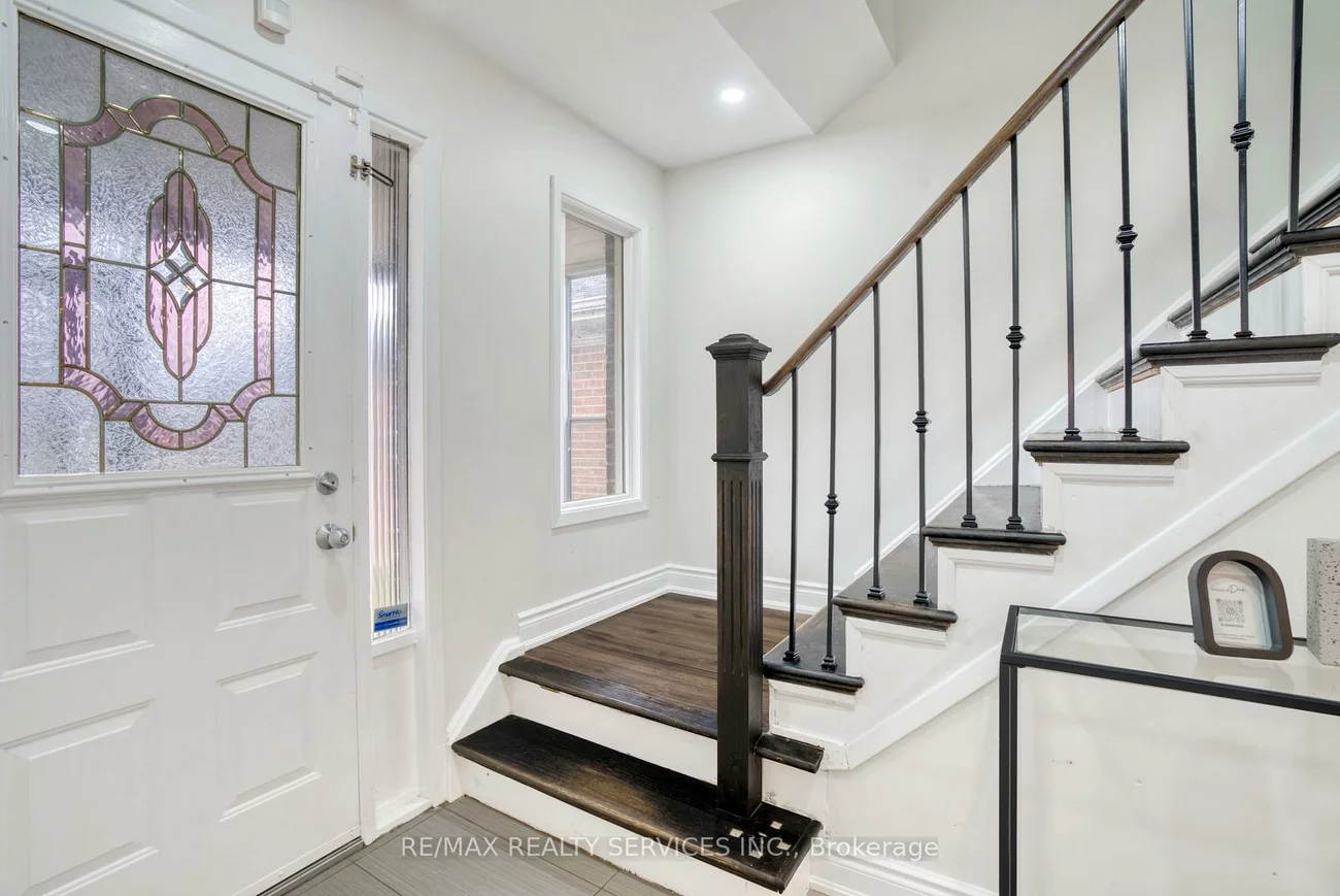 8, Luminous, Heart Lake West, Brampton