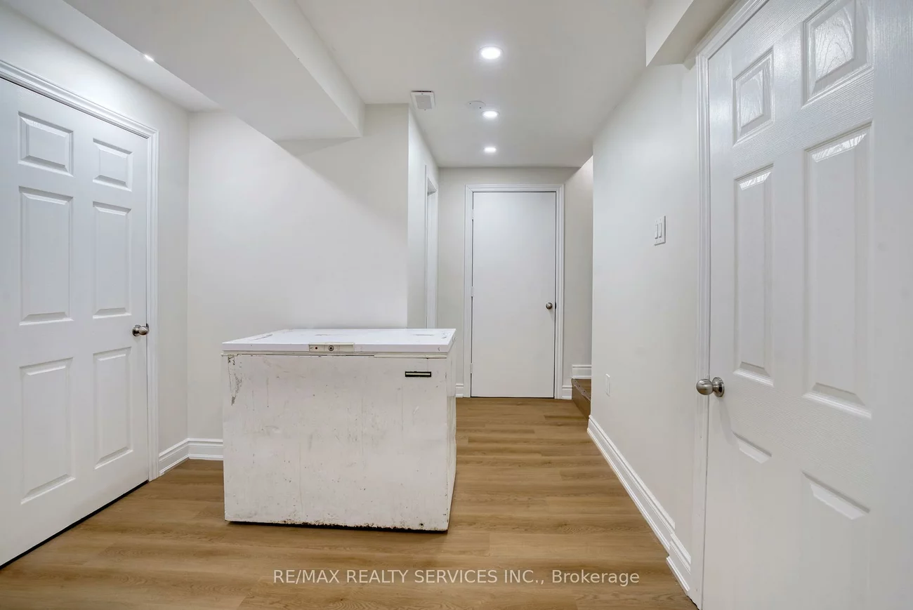 8, Luminous, Heart Lake West, Brampton