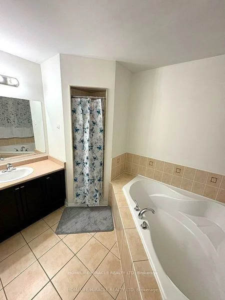 10, Brucewood, Sandringham-Wellington, Brampton