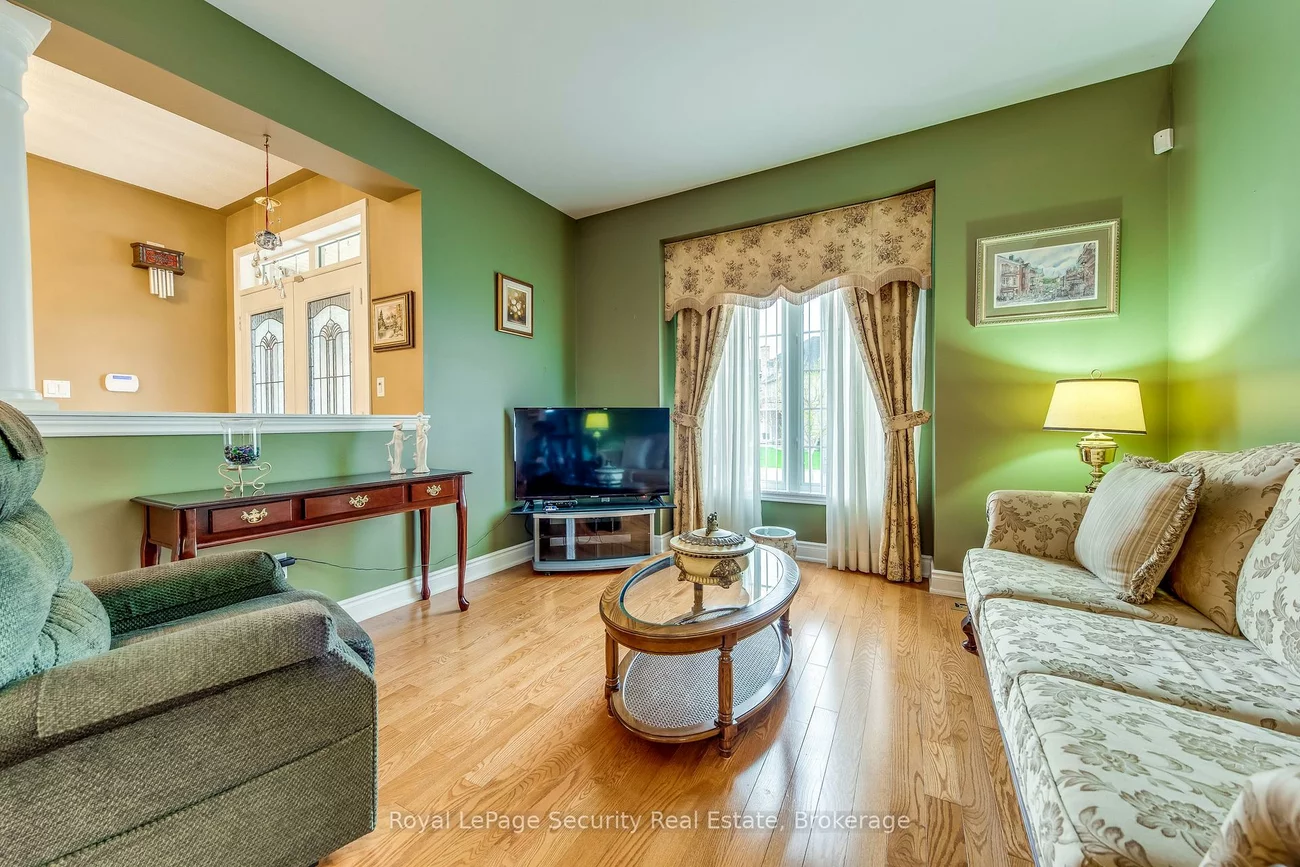 32, Odeon, Vales of Castlemore North, Brampton