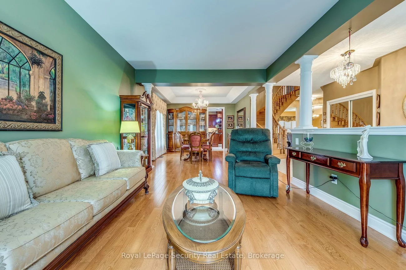 32, Odeon, Vales of Castlemore North, Brampton