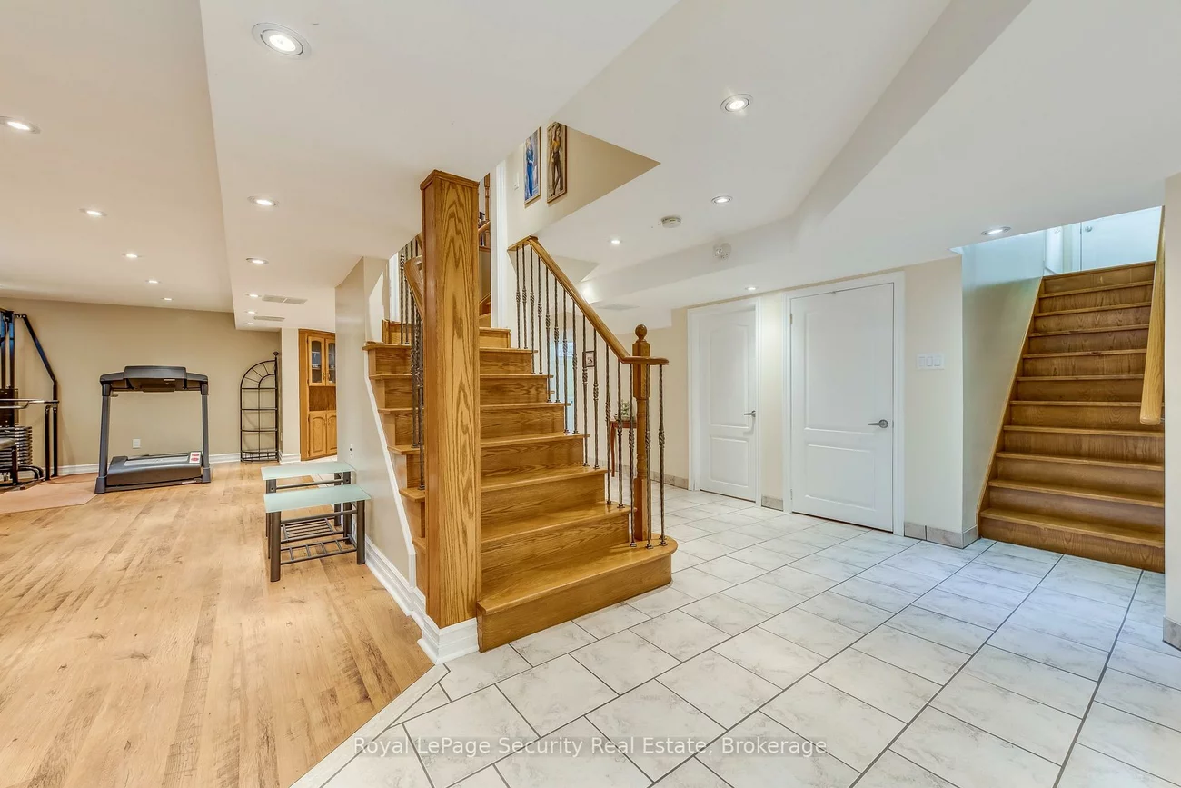 32, Odeon, Vales of Castlemore North, Brampton