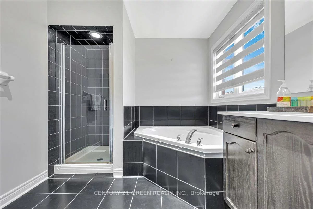 7, Accent, Northwest Sandalwood Parkway, Brampton