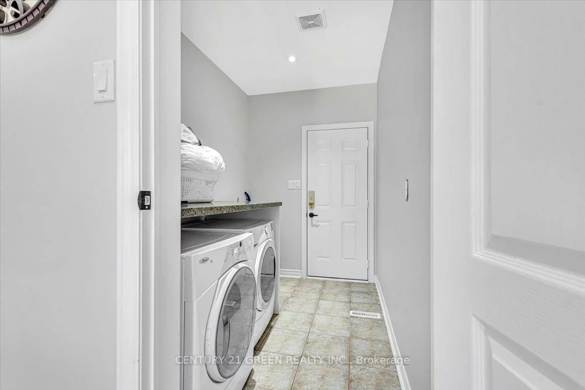 7, Accent, Northwest Sandalwood Parkway, Brampton