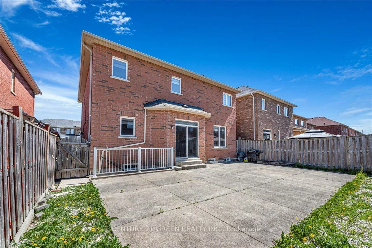 7, Accent, Northwest Sandalwood Parkway, Brampton