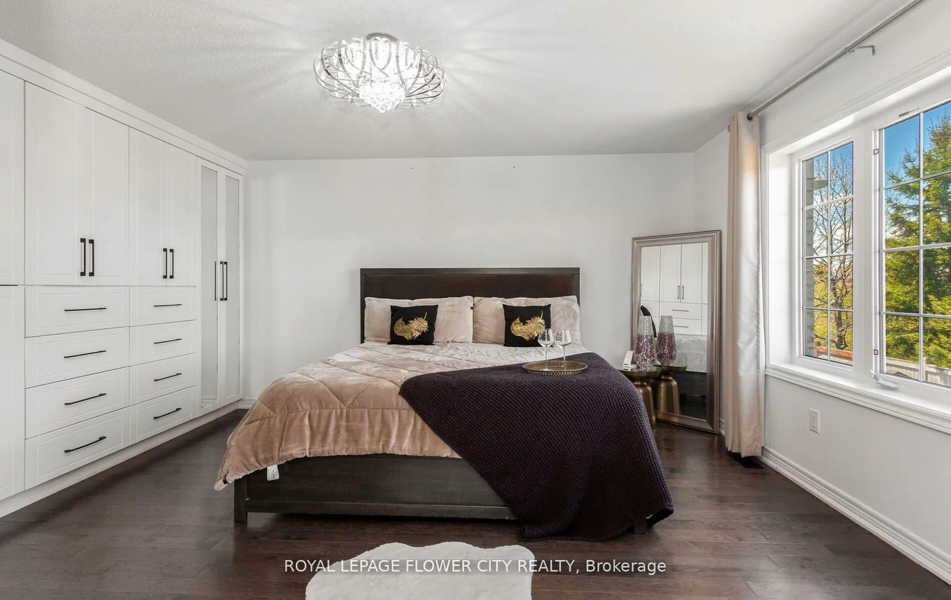 22, Vanwood, Vales of Castlemore, Brampton