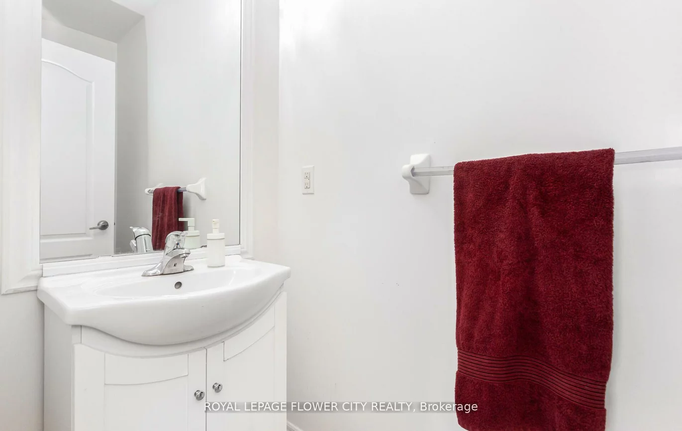 22, Vanwood, Vales of Castlemore, Brampton