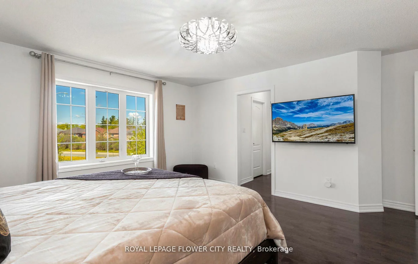 22, Vanwood, Vales of Castlemore, Brampton