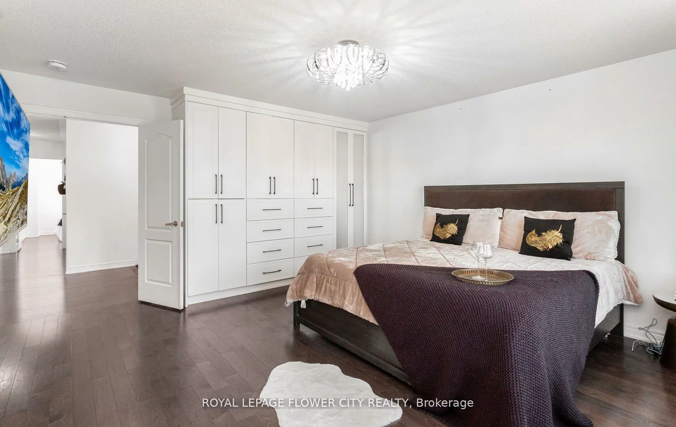 22, Vanwood, Vales of Castlemore, Brampton