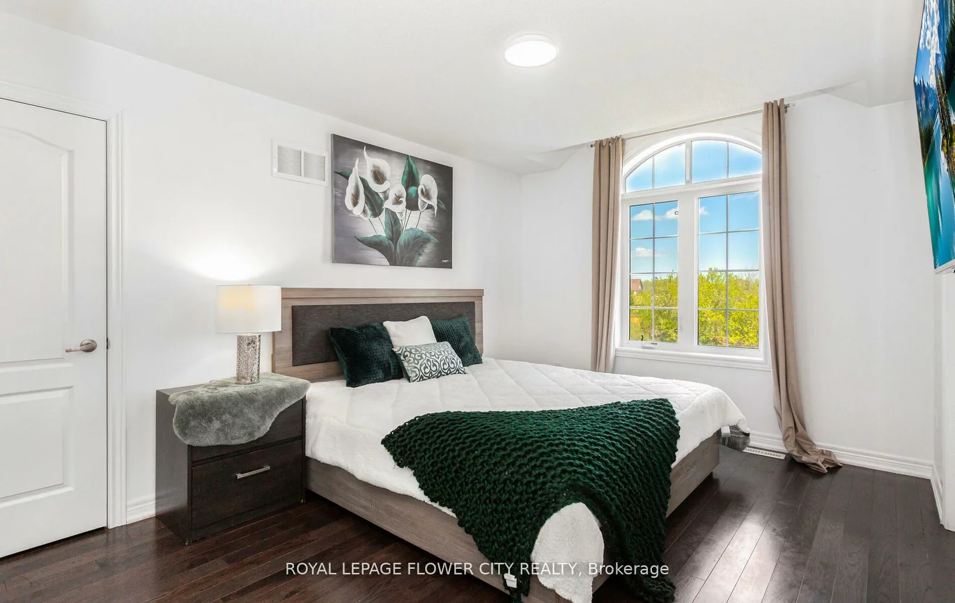 22, Vanwood, Vales of Castlemore, Brampton