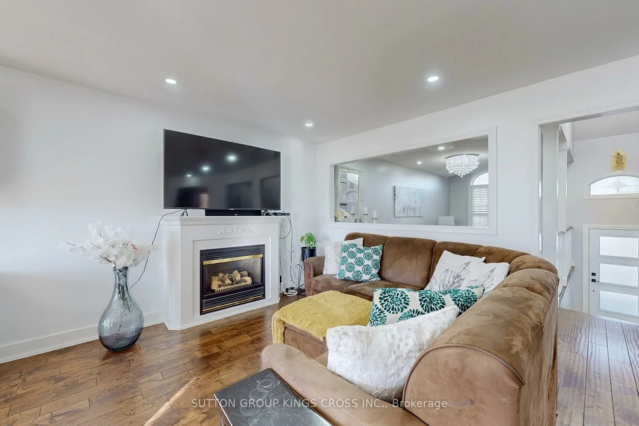 118, Van Scott, Northwest Sandalwood Parkway, Brampton