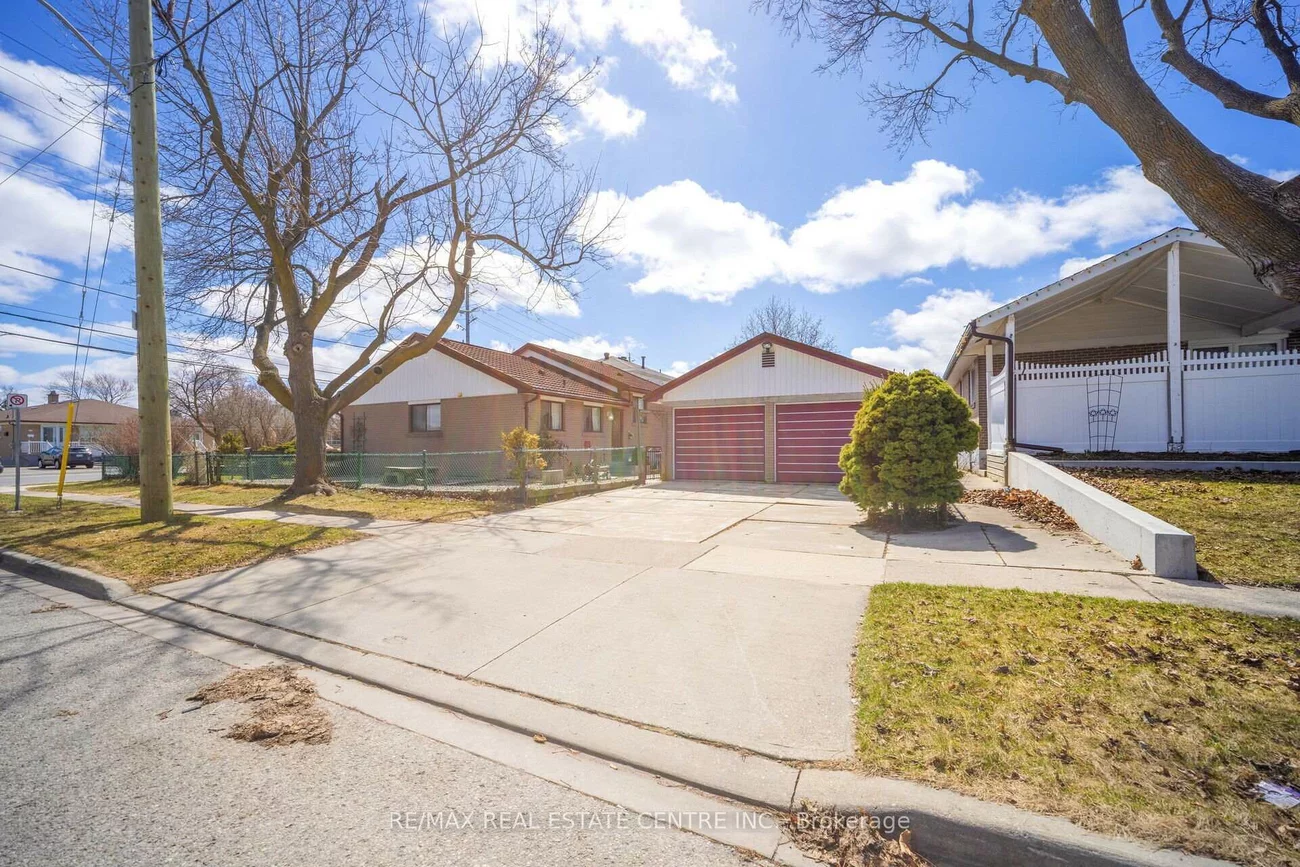 140, Vodden, Brampton North, Brampton