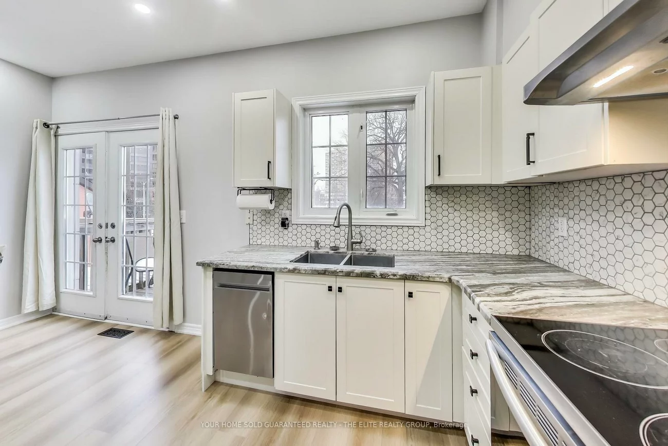 7, Joseph, Downtown Brampton, Brampton
