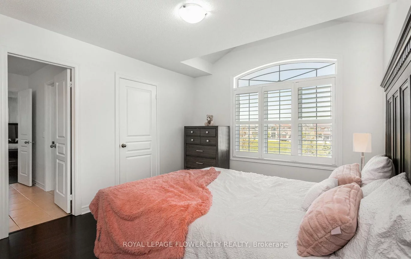 28, DRUMMONDVILLE, Bram East, Brampton