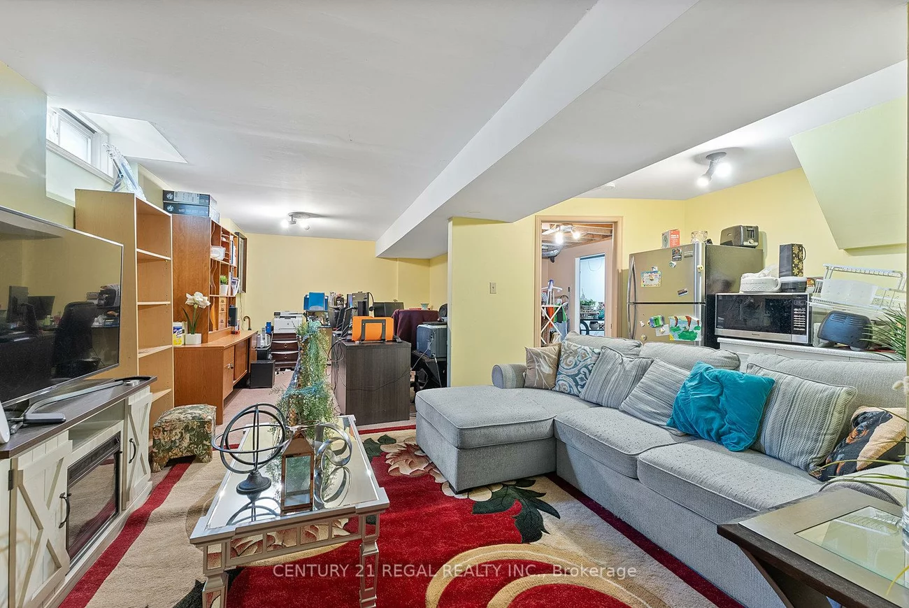 97, Hinchley Wood, Brampton North, Brampton
