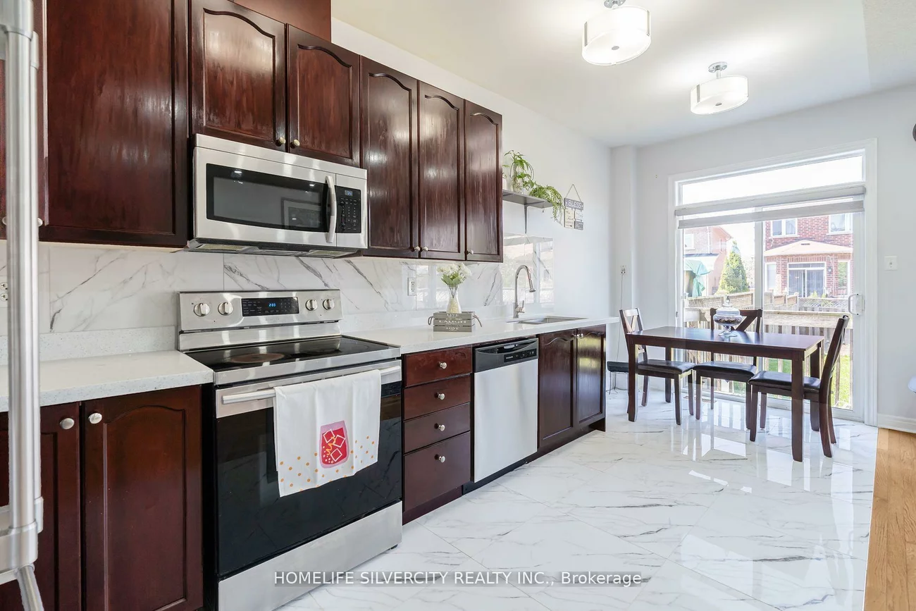 10, Rainy Dale, Madoc, Brampton