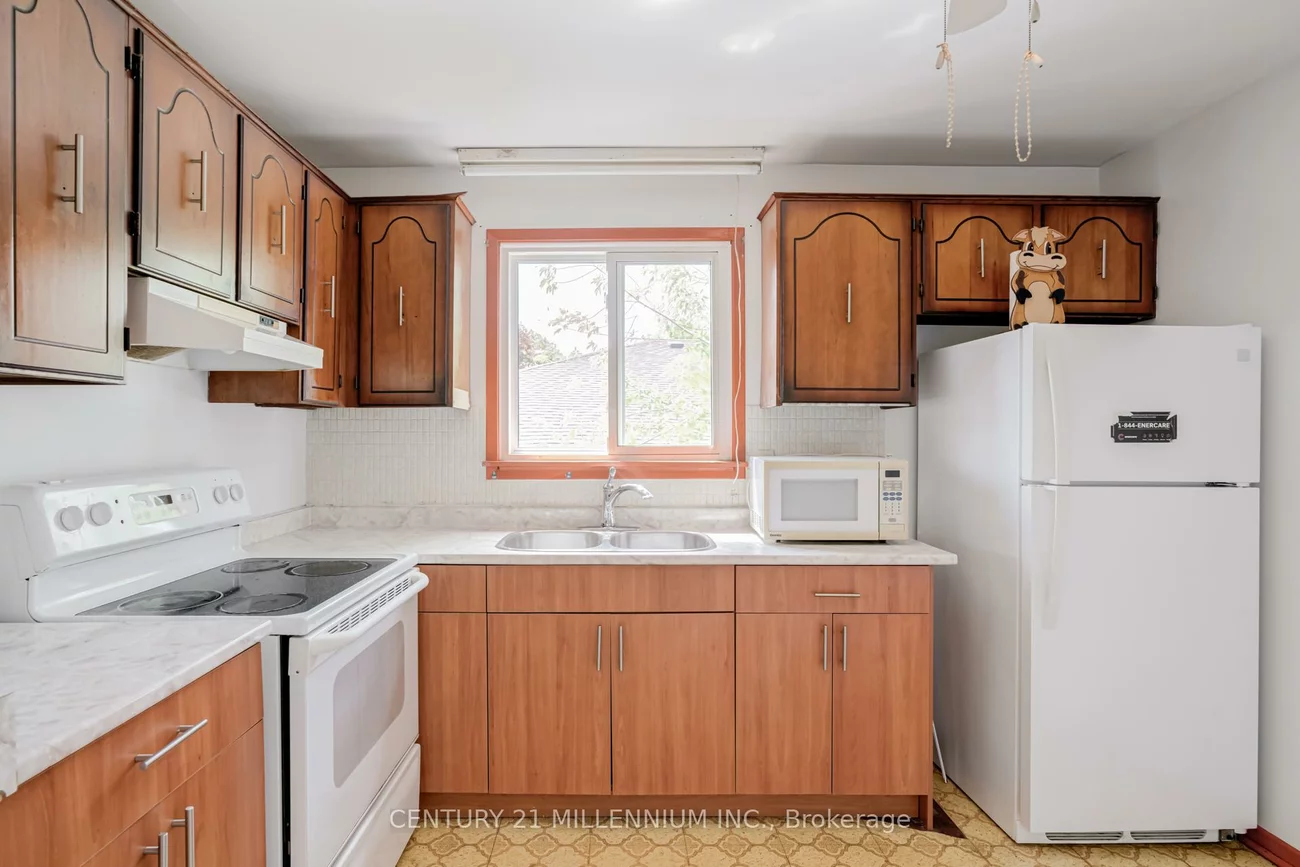 94, Charters, Madoc, Brampton