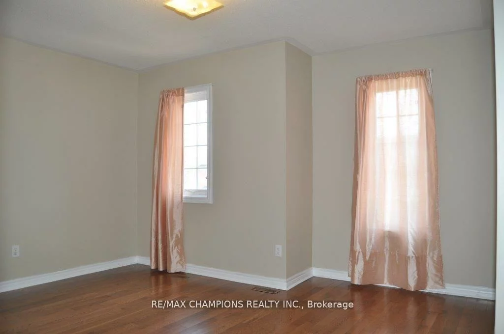 104, Masters Green, Snelgrove, Brampton