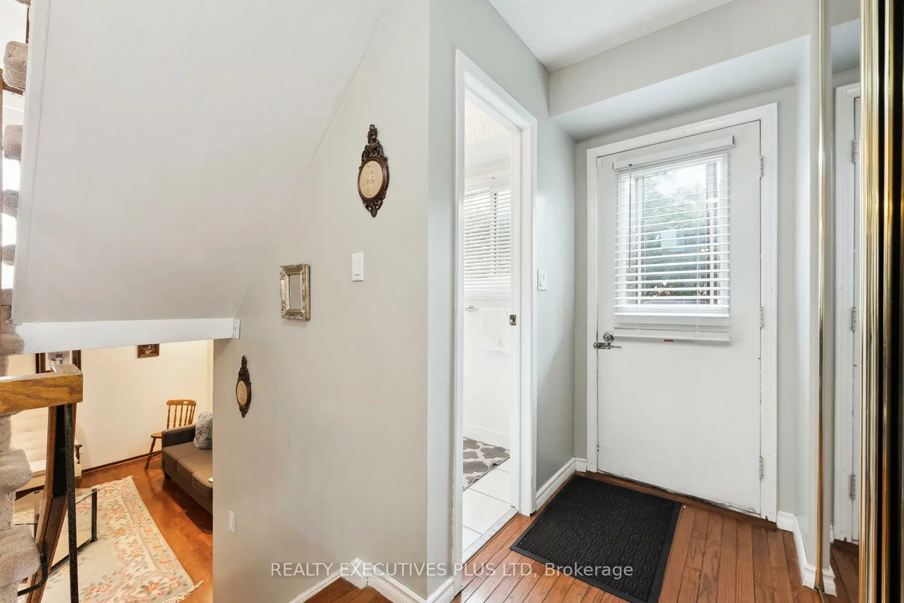 60, Pluto, Madoc, Brampton