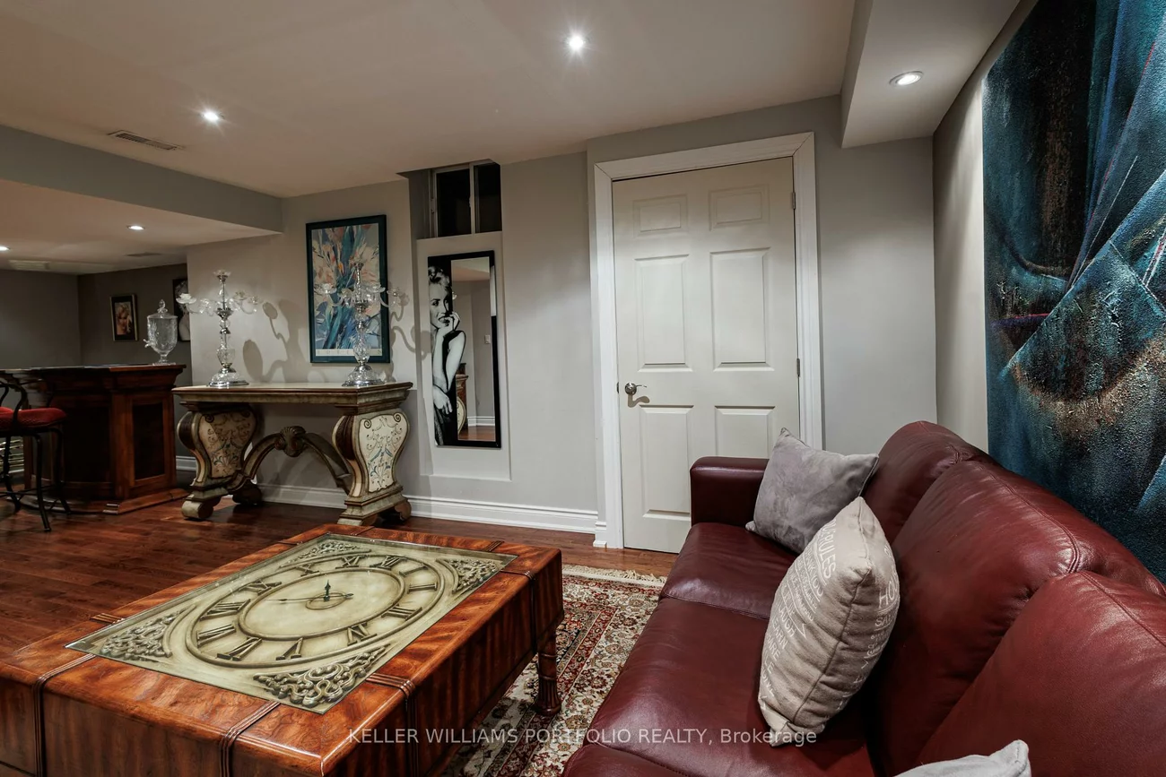 26, Louvain, Vales of Castlemore North, Brampton