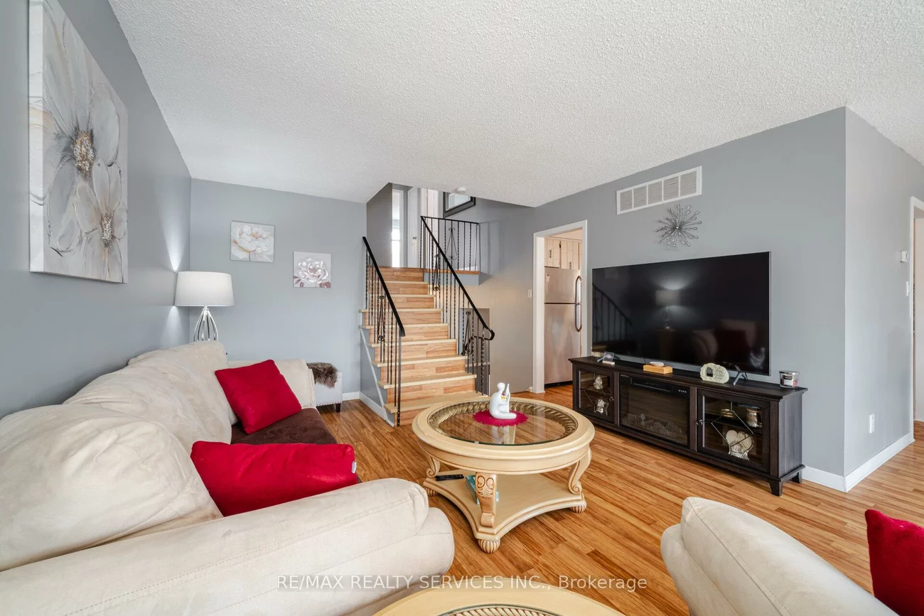 85, Salisbury, Brampton North, Brampton