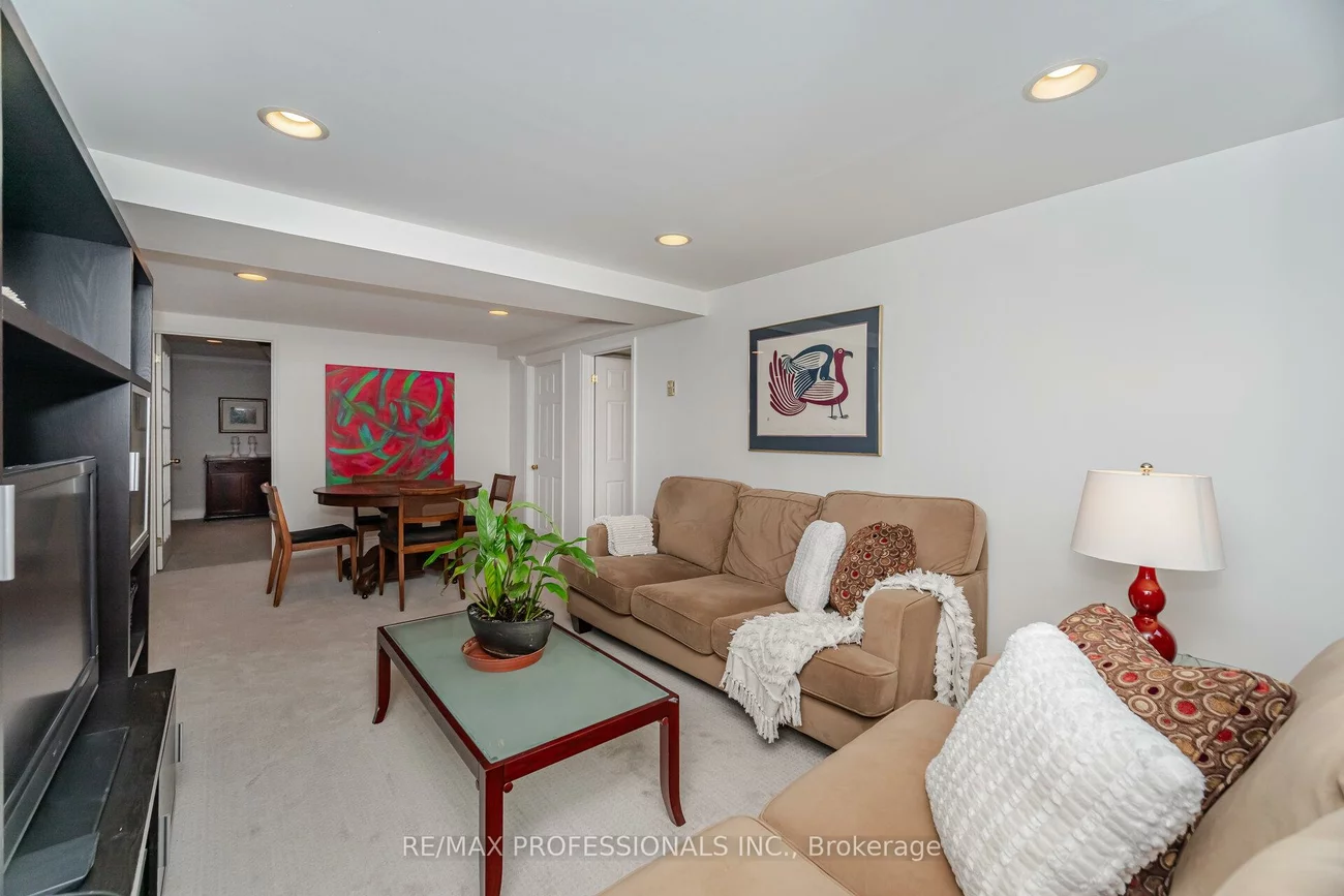 70, Kenpark, Snelgrove, Brampton