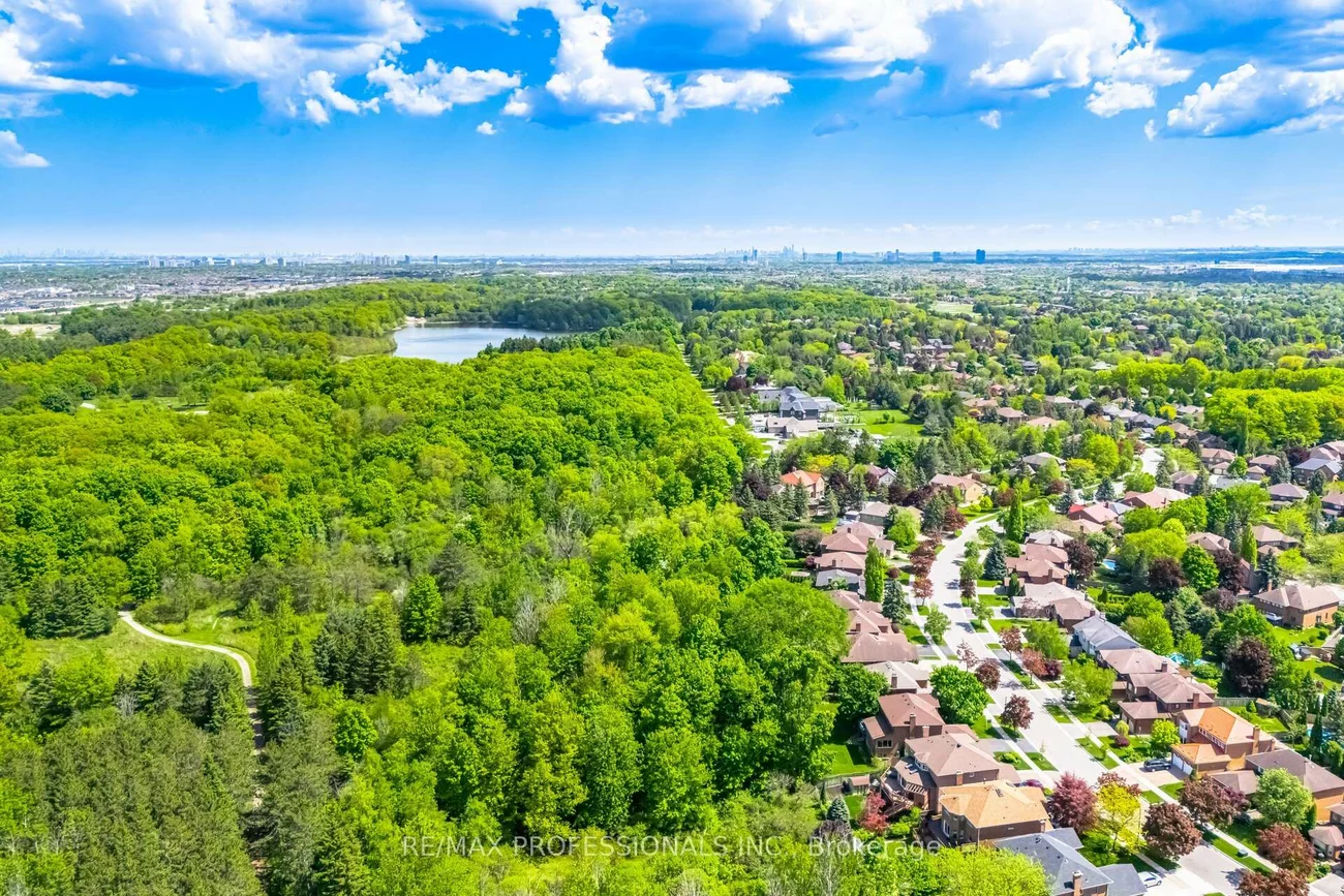 70, Kenpark, Snelgrove, Brampton