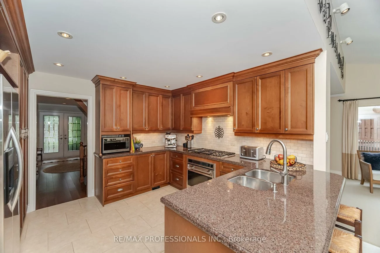 70, Kenpark, Snelgrove, Brampton