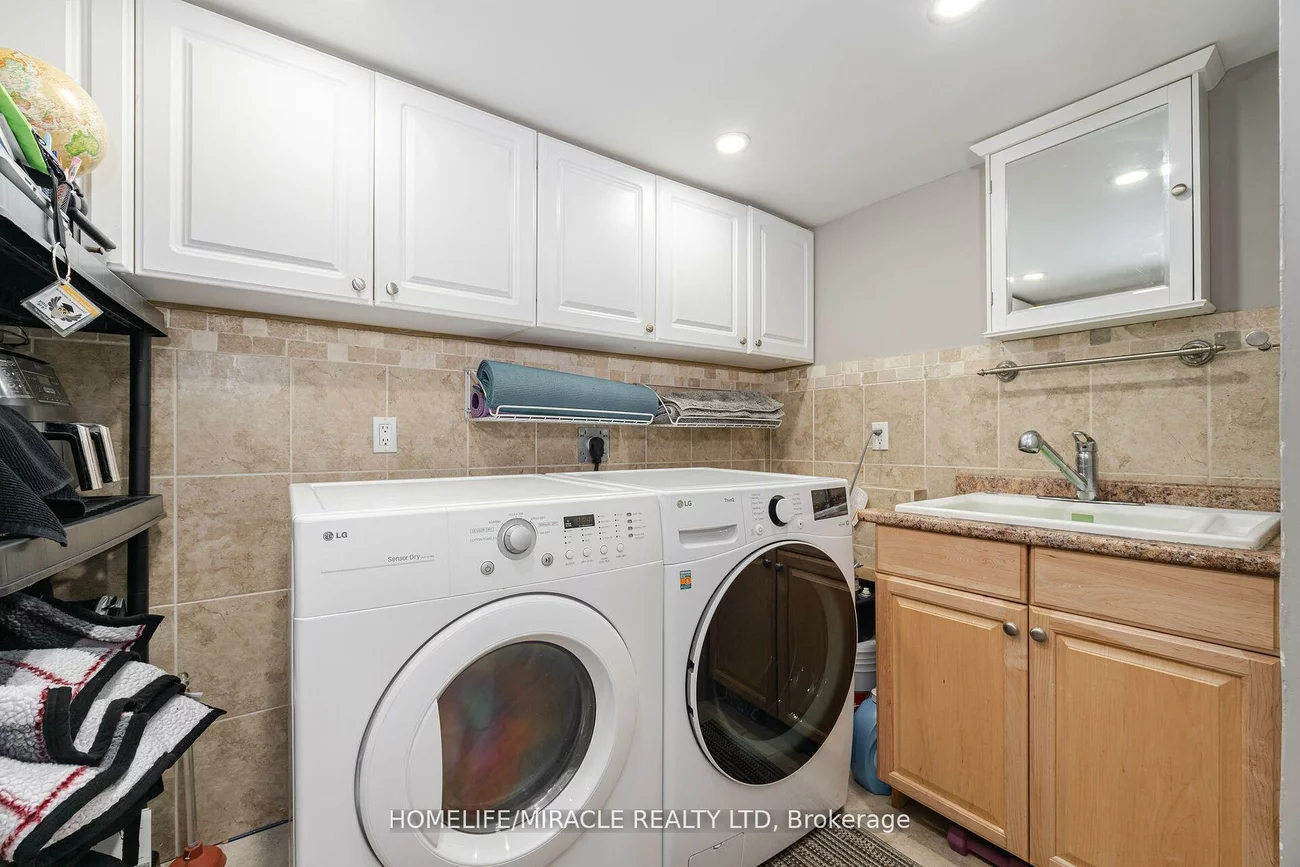 7, Eastview, Bram East, Brampton