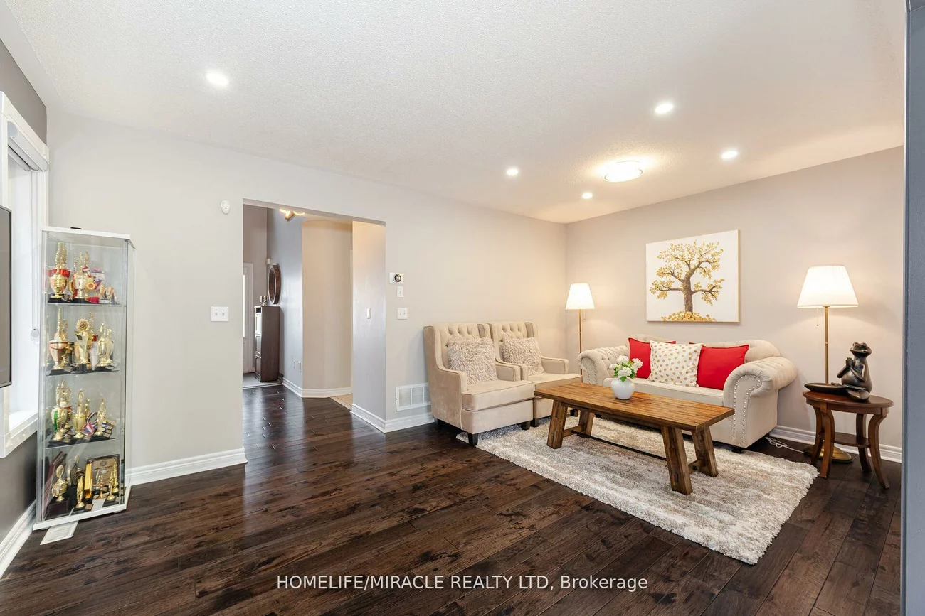 7, Eastview, Bram East, Brampton