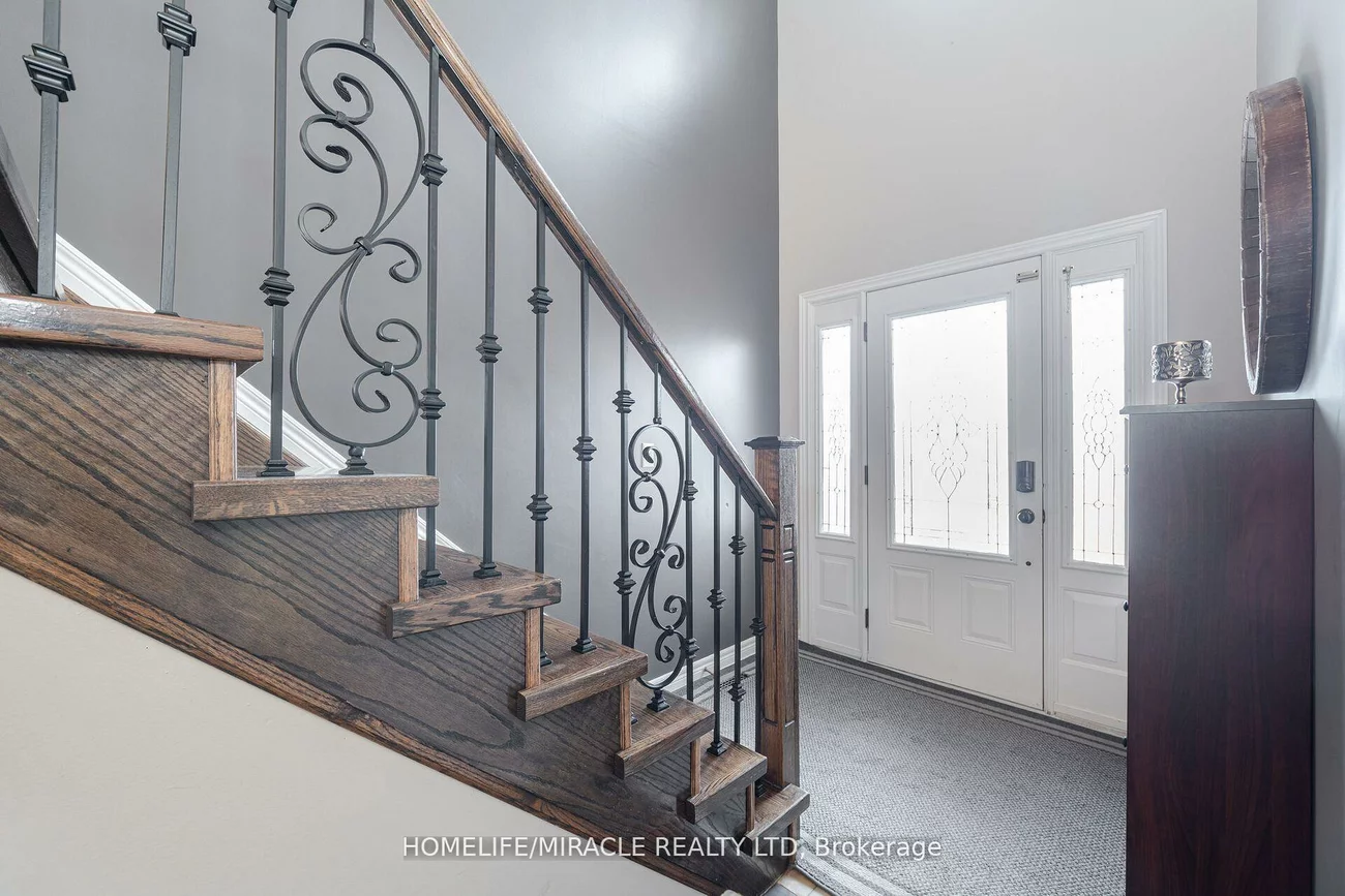 7, Eastview, Bram East, Brampton