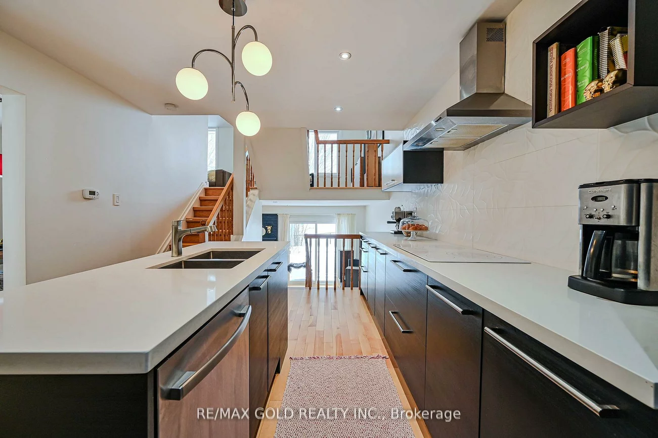 40, Burton, Brampton West, Brampton