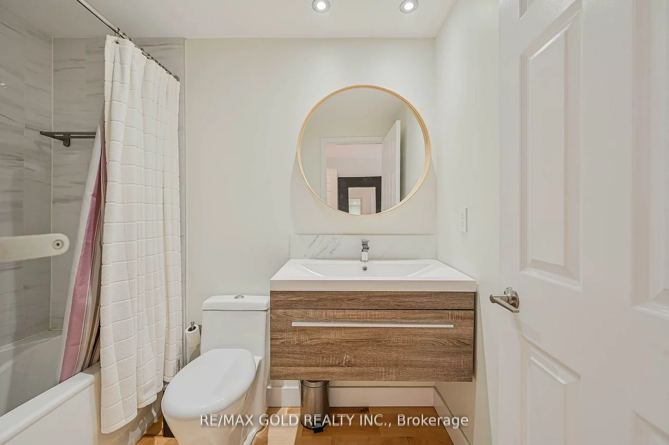 40, Burton, Brampton West, Brampton