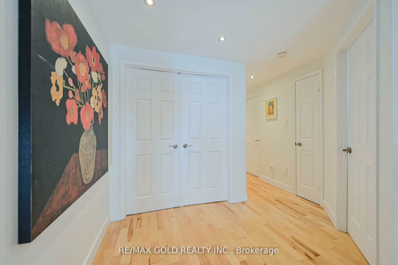 40, Burton, Brampton West, Brampton
