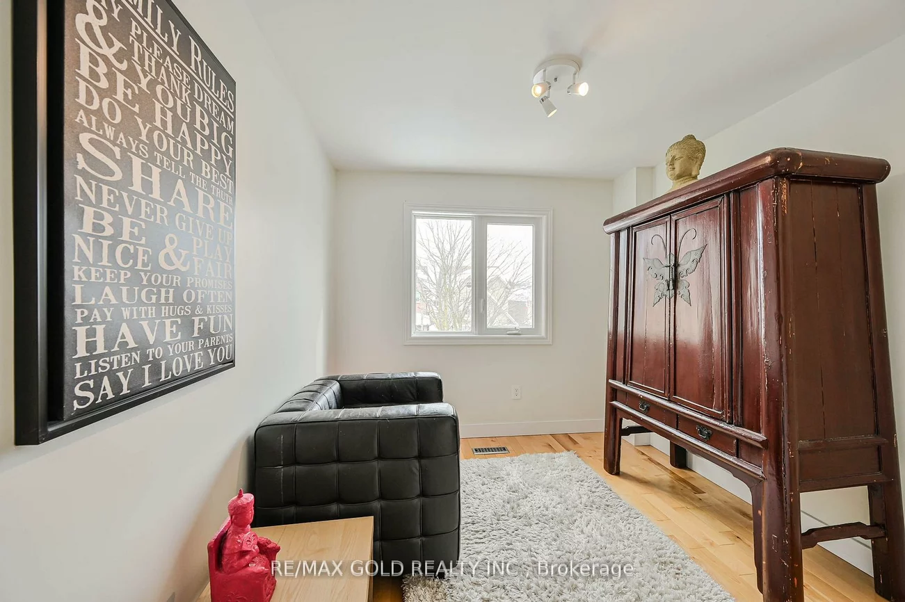 40, Burton, Brampton West, Brampton