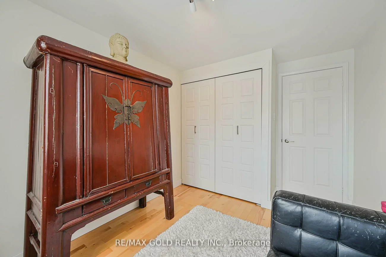40, Burton, Brampton West, Brampton