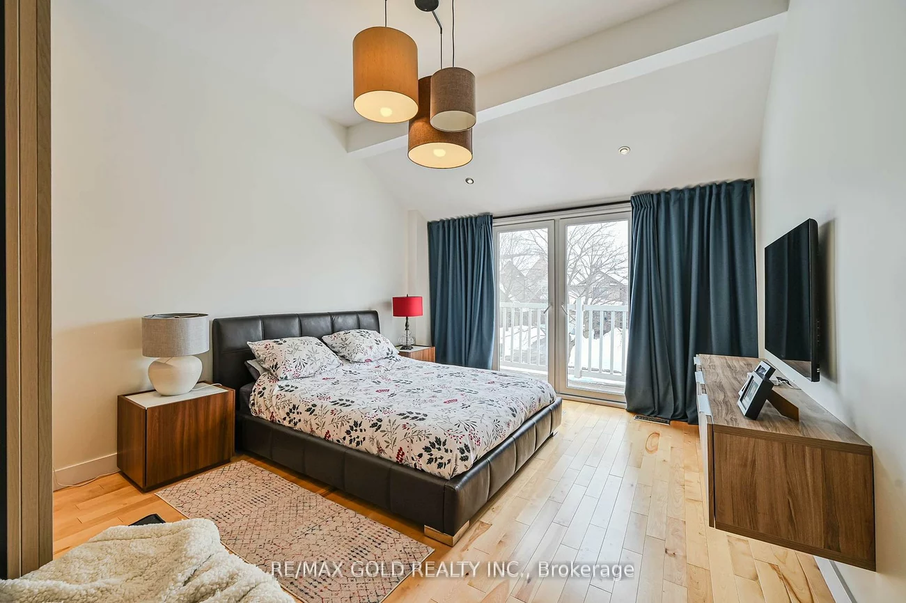 40, Burton, Brampton West, Brampton