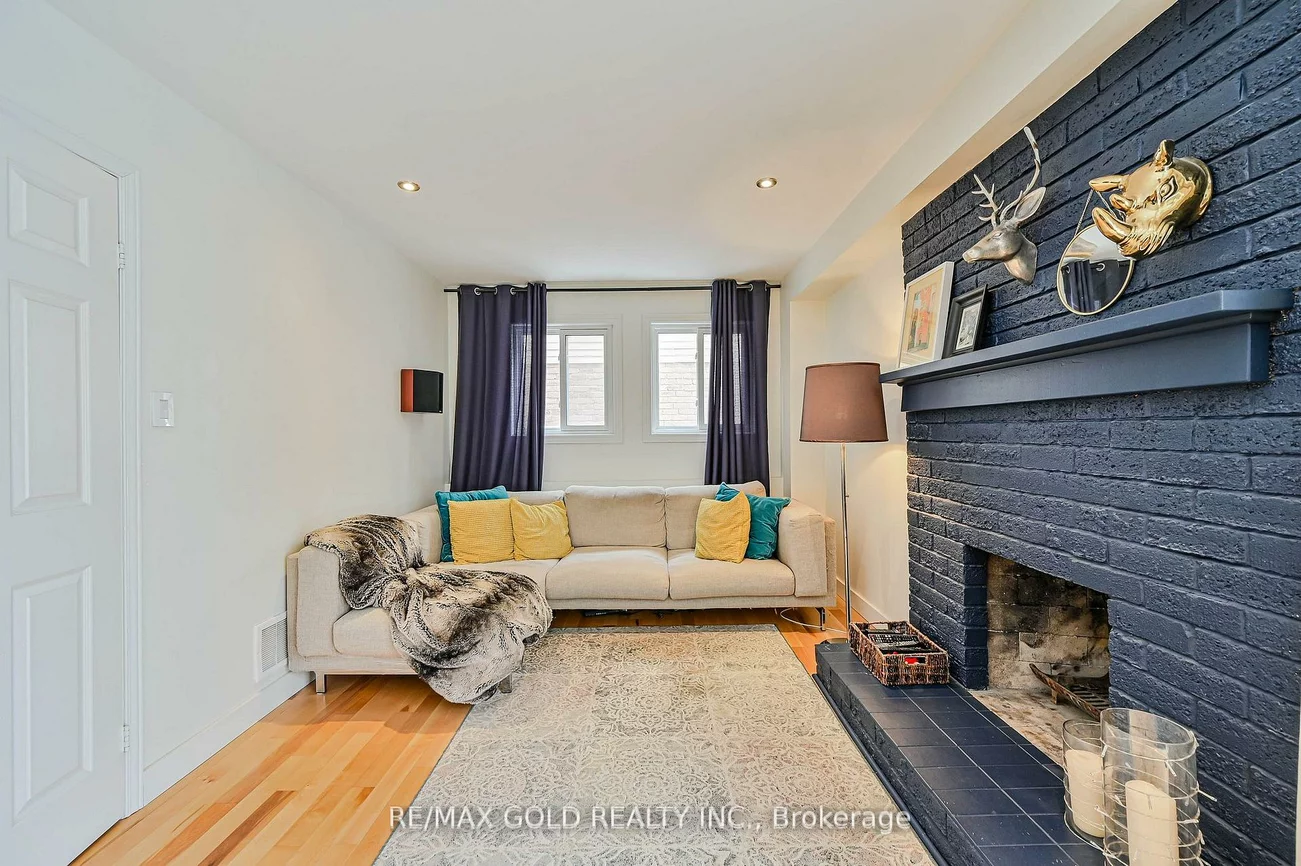 40, Burton, Brampton West, Brampton
