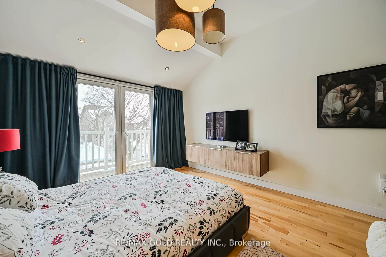 40, Burton, Brampton West, Brampton