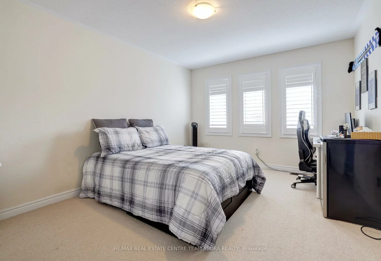 33, Alamosa, Bram West, Brampton