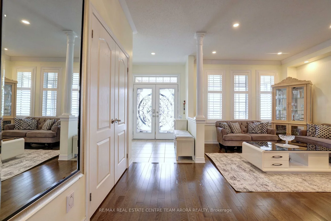 33, Alamosa, Bram West, Brampton