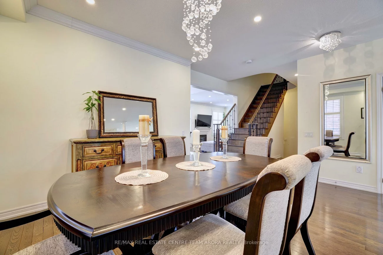33, Alamosa, Bram West, Brampton