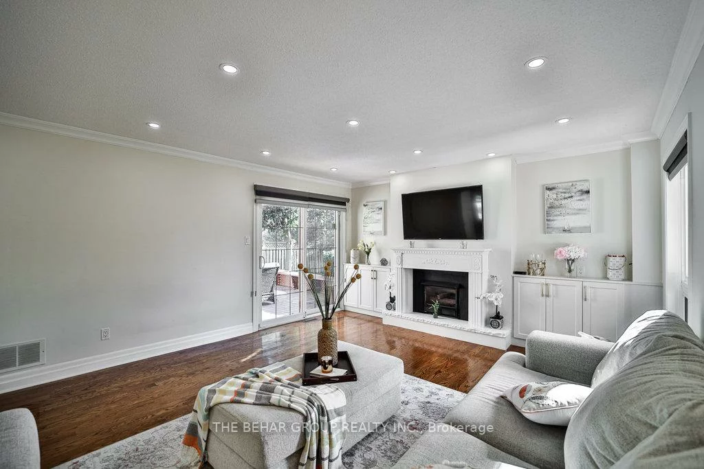 28, Ridelle, Heart Lake West, Brampton