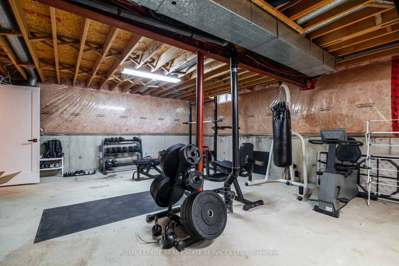 6, Dawnridge, Heart Lake West, Brampton