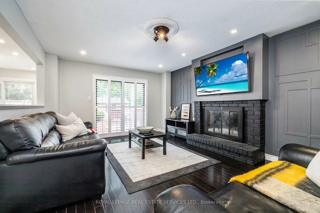 6, Dawnridge, Heart Lake West, Brampton