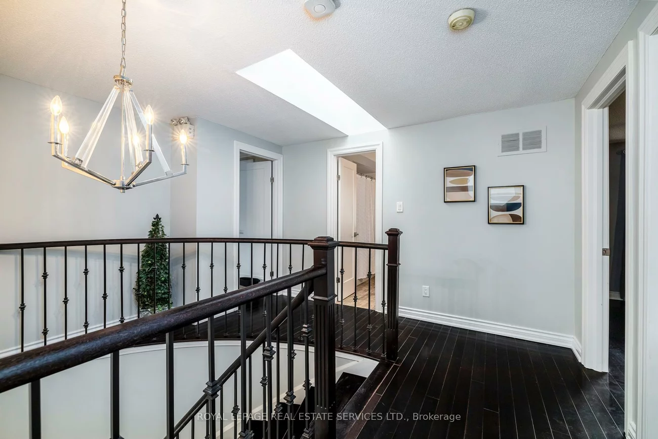 6, Dawnridge, Heart Lake West, Brampton