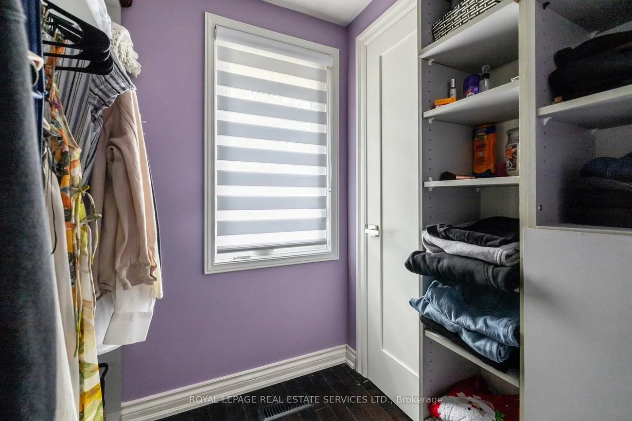 6, Dawnridge, Heart Lake West, Brampton