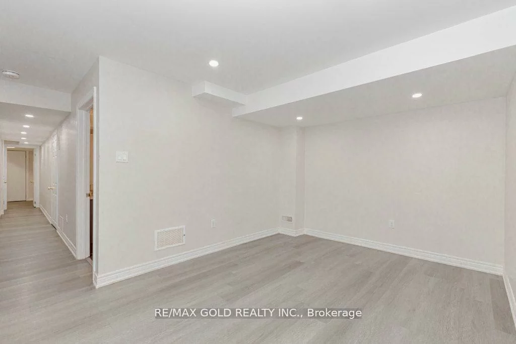 66, Crumlin, Credit Valley, Brampton